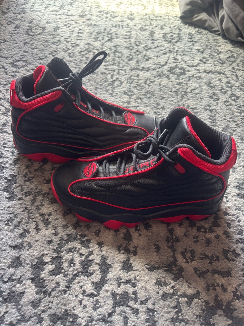 Jordan Kids High-Top Sneakers in Black and Red